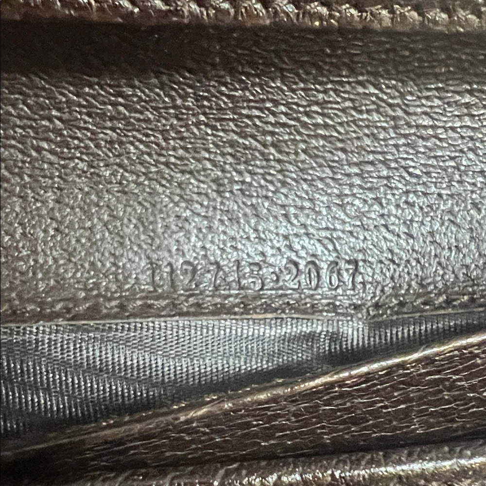 ⭐️Gucci Beige and Brown Monogram Wallet - Picture 11 of 14
